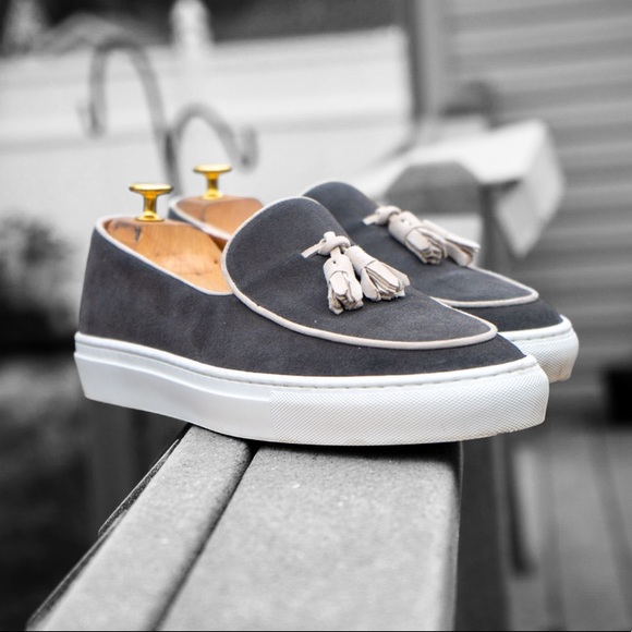 LAST PAIR - NWT KFG Tassel Sneakers - Picture 2 of 6